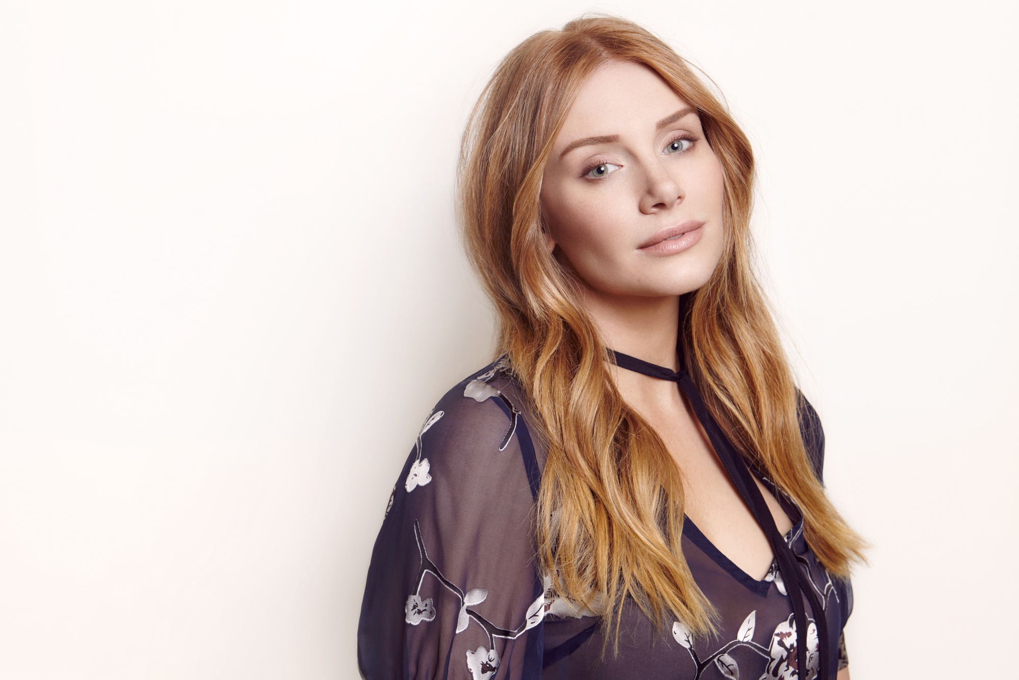 	Bryce Dallas Howard	